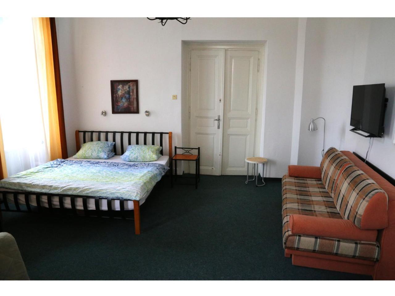 Apartment Kahoun Prague Exterior photo